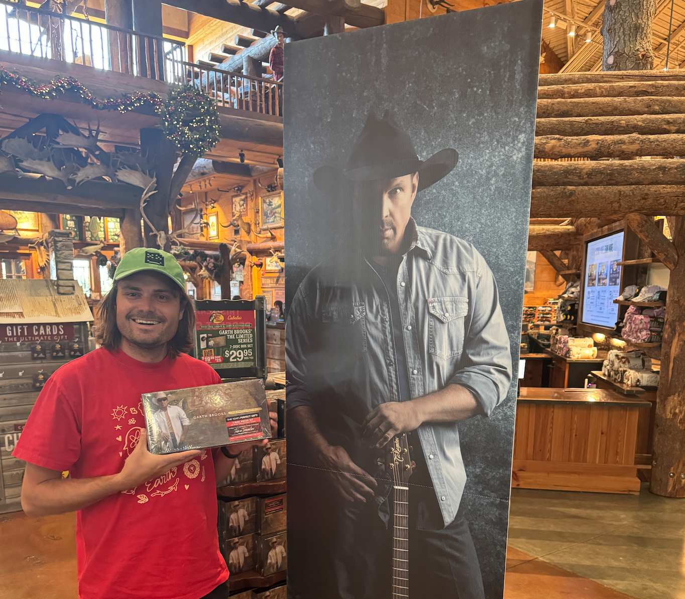 Garth Brooks' New, Bass Pro Shops-Exclusive CD: The 404 Media Review